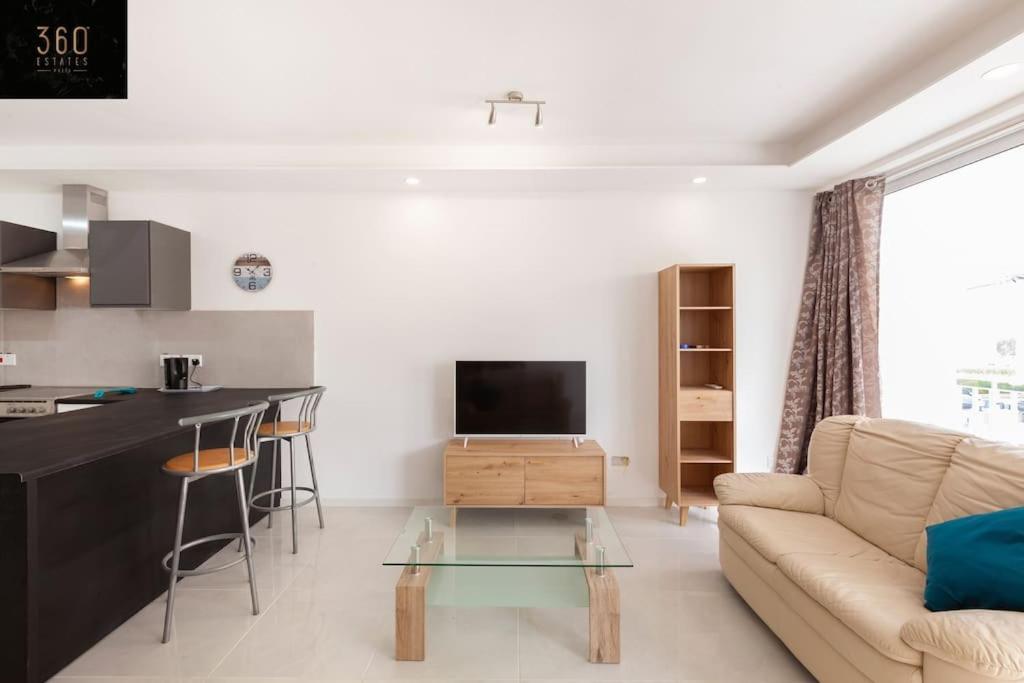 Spacious 2Br Apt In Qawra - Perfect For Families By 360 Estates San Pawl il-Baħar Extérieur photo
